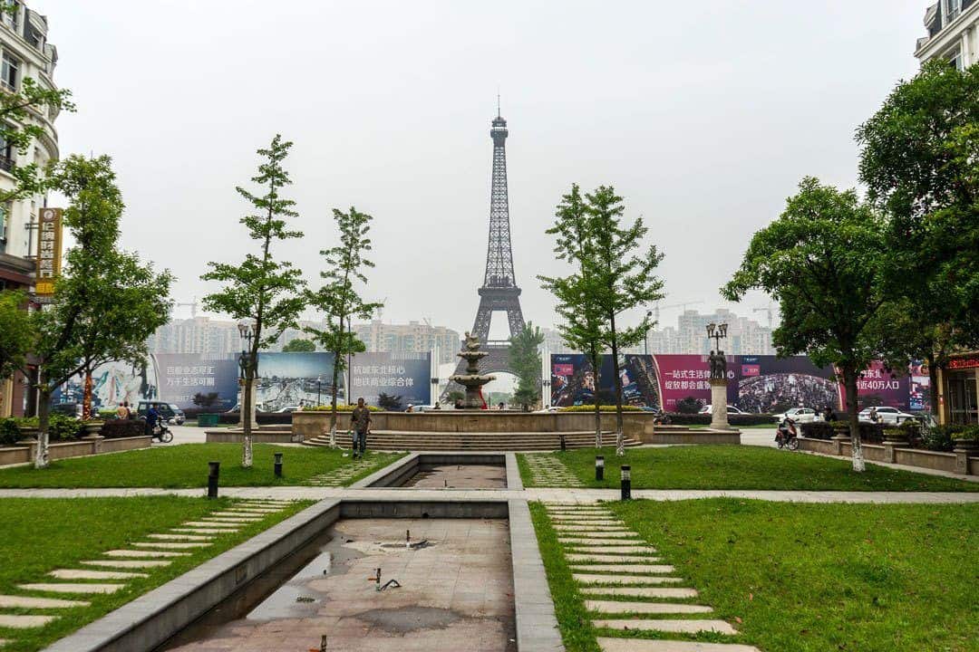 Eiffel Tower replica looms over China's Parisian-style 'ghost town