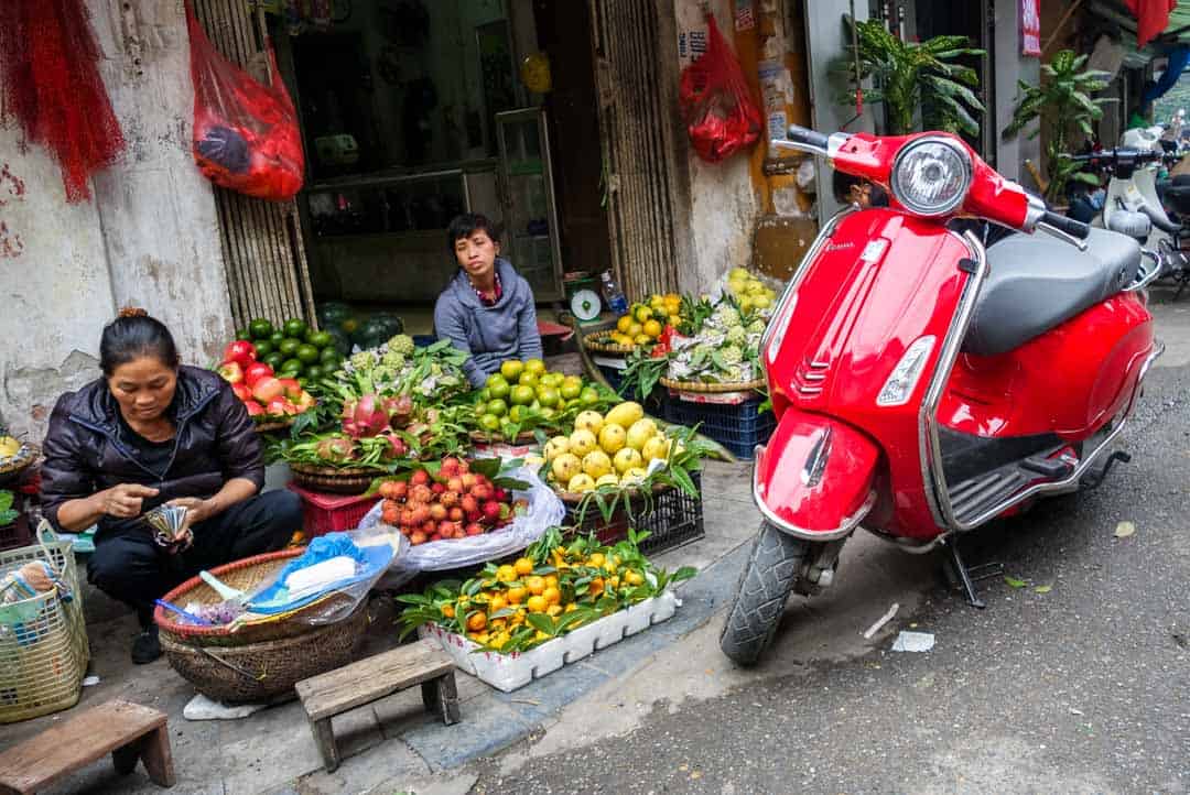 Fruit Market Hanoi